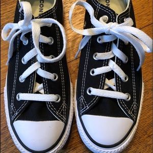 Converse Black Sneakers